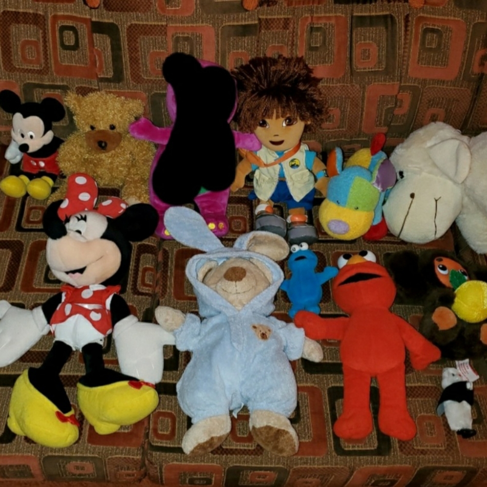 Minni & Mickie Mouse lots of toys